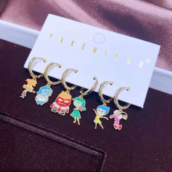 14K Gold Disney Pixar Inside Out 2 Theme Stud Mismatched Huggie Hoop Ear… - Picture 4 of 4